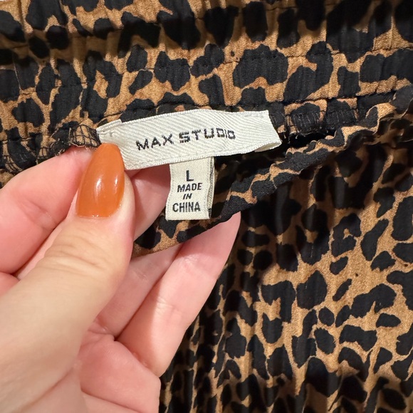 Max Studio Leopard Midi Skirt - Picture 4 of 6